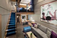Crown Loft Suite w/Balcón