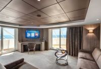 Yacht Club Royal Suite