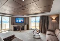 Yacht Club Royal Suite