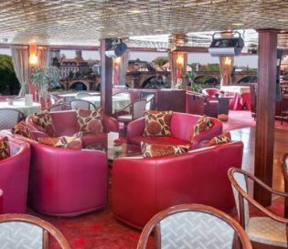 bar salon