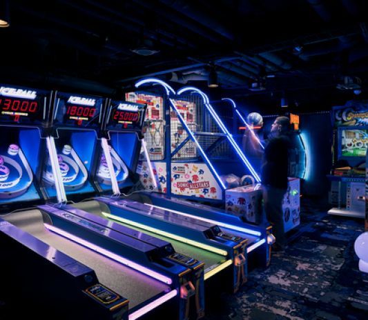 norwegian encore arcade