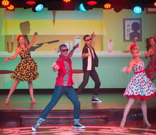 ent getontheflooranddance