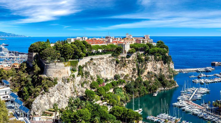 Visitando Montecarlo (Mónaco), Civitavecchia (Roma), Sorrento (Nápoles/Italia), Ajaccio (Córcega), Mahón (Menorca/España), Palma de Mallorca (España) y Barcelona Visitando Montecarlo (Mónaco), Civitavecchia (Roma), Sorrento (Nápoles/Italia), Ajaccio (Córcega), Mahón (Menorca/España), Palma de Mallorca (España) y Barcelona