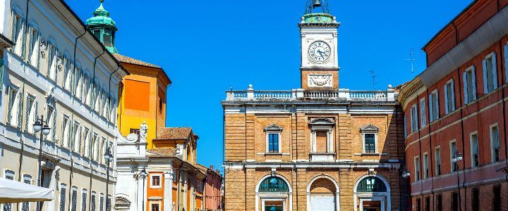 Visitando Ravenna (Italia), Split (Croacia), Dubrovnik (Croacia), Kotor (Montenegro), Chania (Creta/Grecia), Rodas (Grecia), Mykonos (Grecia), Santorini (Grecia) y Atenas (Grecia)