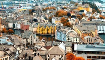 Visitando Aalesund (Noruega) Visitando Aalesund (Noruega)