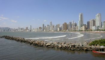 Visitando Camboriu, Brazil