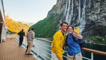 Visitando Fiordo de Gerinager - Experiencia a bordo