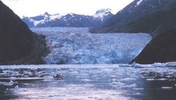 Visitando Fiordo Tracy Arm (Alaska)