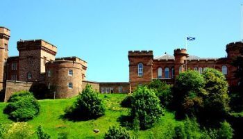 Visitando Inverness (Escocia) Visitando Inverness (Escocia)