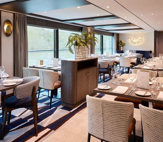 restaurante riverside