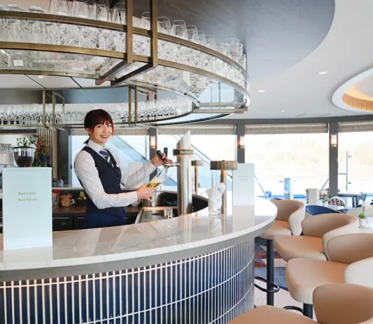 bar